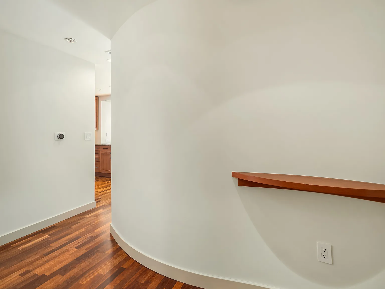 1 bed, 640 sqft, $2,650 — Photo 2