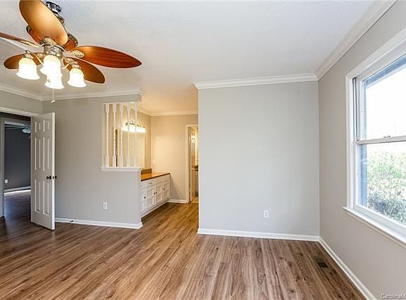 4th image of 304 Saddlewood Dr