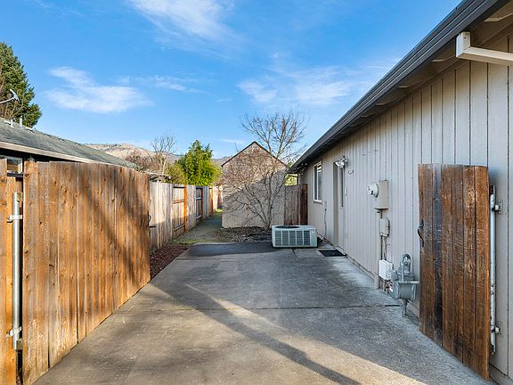 4th image of 108 Meadow View Dr