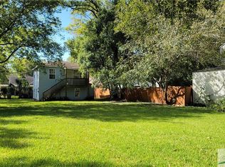 227 E 57th St, Savannah, GA 31405
