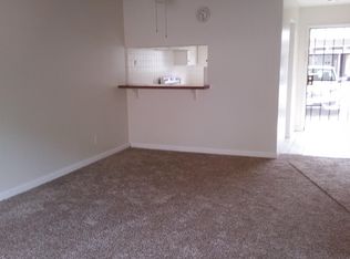 805 Tully Rd APT 4, Modesto, CA 95350