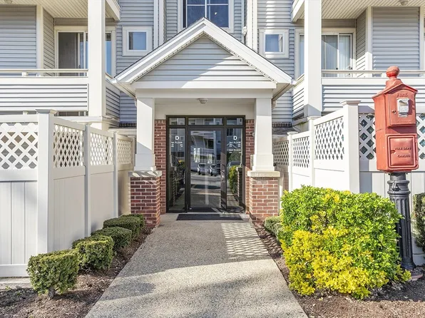 200 Falls Blvd Unit D108, Quincy, MA 02169