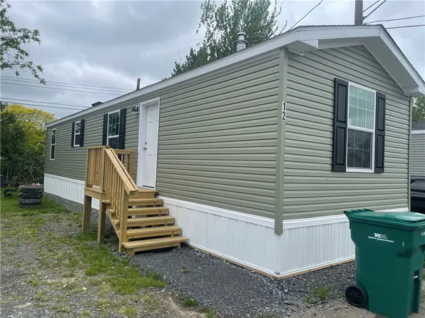 405 Lakeshore Dr #12, Canandaigua, NY 14424