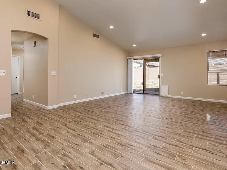 8564 W Ocotillo Rd — Photo 6
