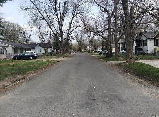 1st image of 720 N 82nd St