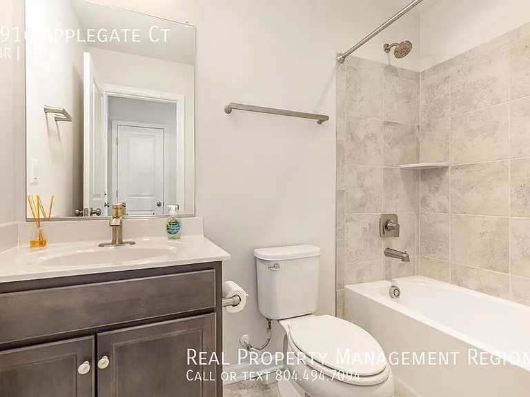 3916 Applegate Ct — Photo 9
