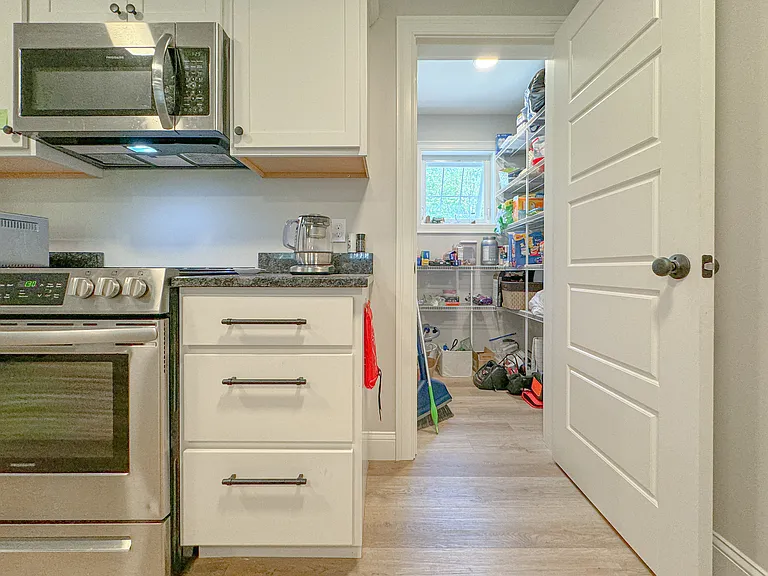 53 Aster Ln #2 — Photo 9