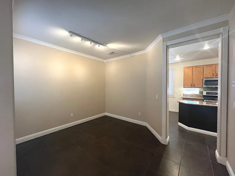 1809 Snow Spring Ln — Photo 46
