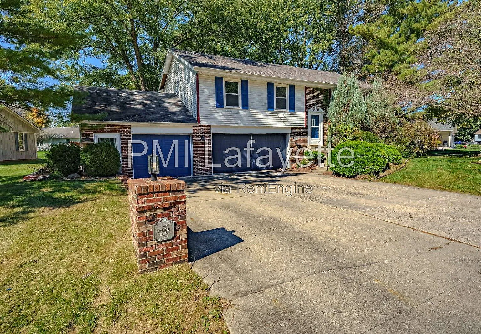 4 bed, 2.5 bath, 1656 sqft, $2,400 — Photo 2