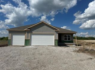 453 Green Dr, Lawson, MO 64062