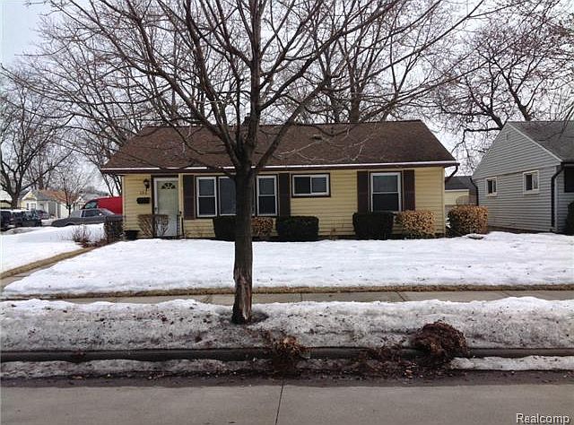 1st image of 596 Brandt St