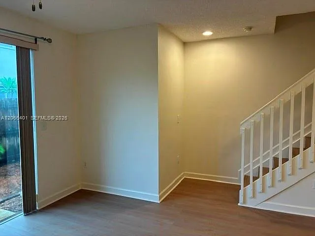 4219 NE 9th St — Photo 4