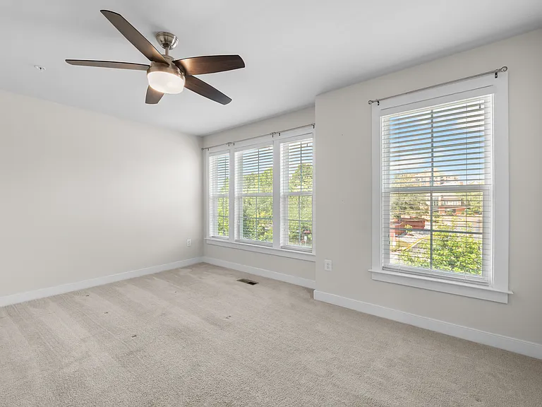 9780 Fields Rd — Photo 30