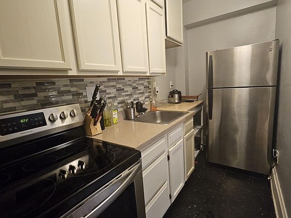 3rd image of 1754 N Troy St APT 679