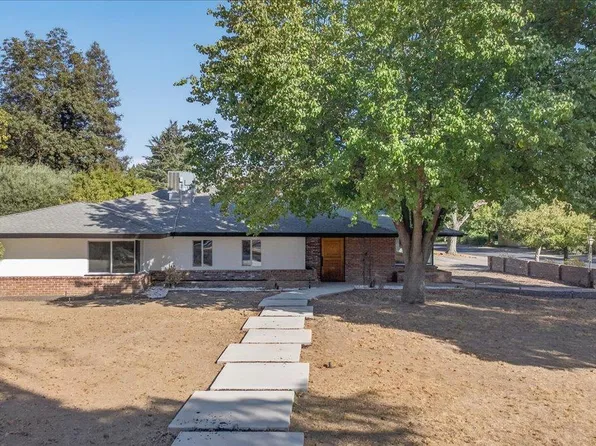 609 E Hampton Way, Fresno, CA 93704