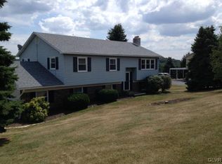 2560 Kirk St N, Slatington, PA 18080