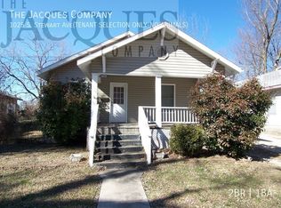 1025 S Stewart Ave, Springfield, MO 65804