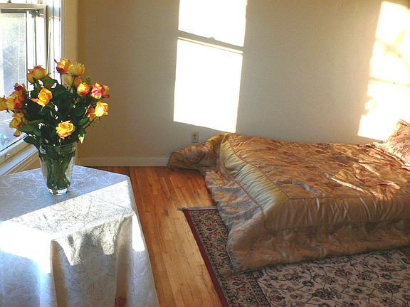 4th image of 1429 28th St APT 4