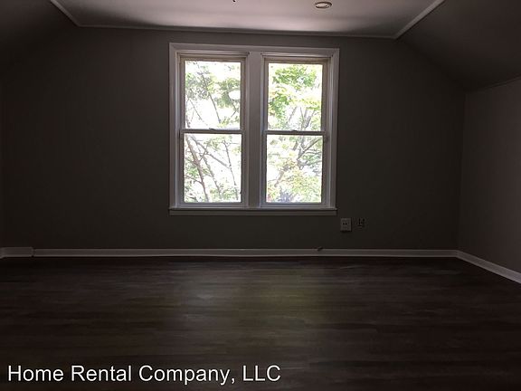 4th image of 418 8th St NW #2