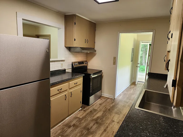 108 Mountain View Dr — Photo 6