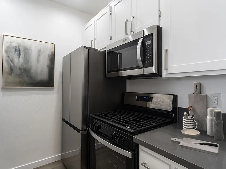 Sierra Fountain Apartments — Photo 12