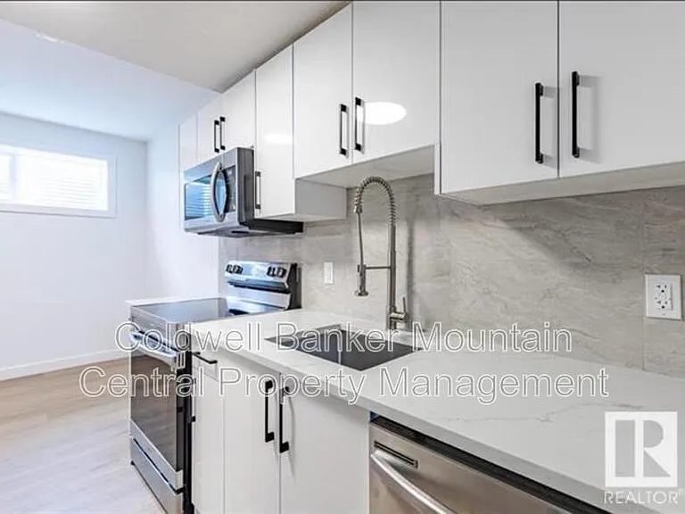 10008 162nd St NW #1 — Photo 5