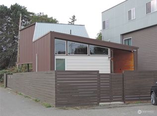 955 N 102nd St, Seattle, WA