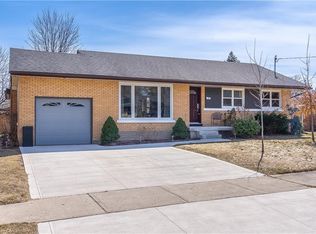 39 Katherine Cres, Kitchener, ON N2M2J9