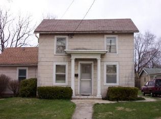 2009 6th St, Peru, IL 61354