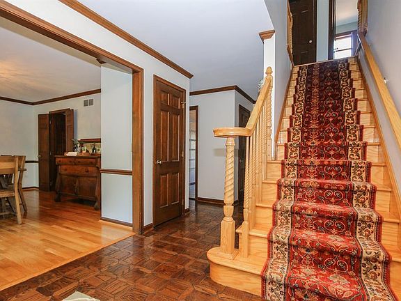 4th image of 6969 Royalgreen Dr