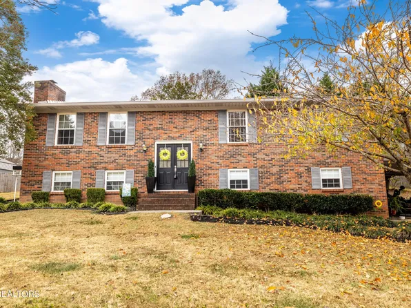 625 Riverbend Rd, Clinton, TN 37716