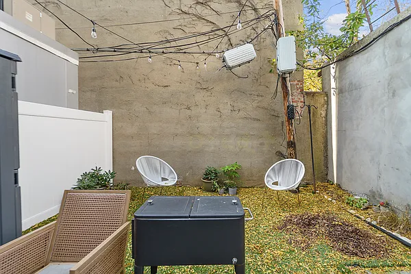 Rented by Corcoran | media 15