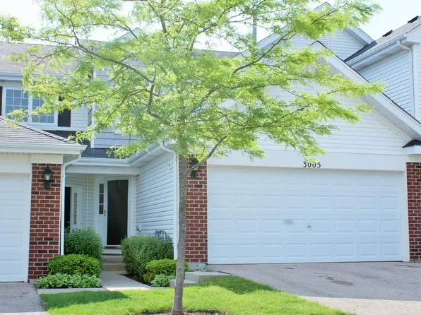 3005 Courtland St, Woodstock, IL 60098