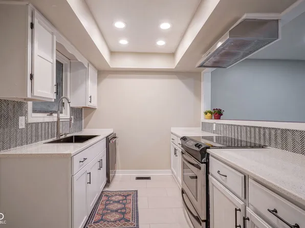 4235 Foxglove Trce, Indianapolis, IN 46237