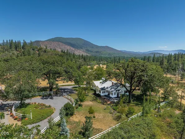 1361 Oxyoke Rd, Grants Pass, OR 97526