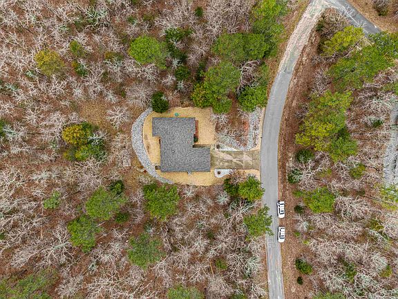 4th image of 4 Perfecto Ct