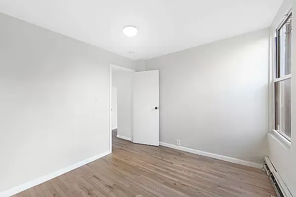 Rented by Friedman Mayer, LREB | media 17