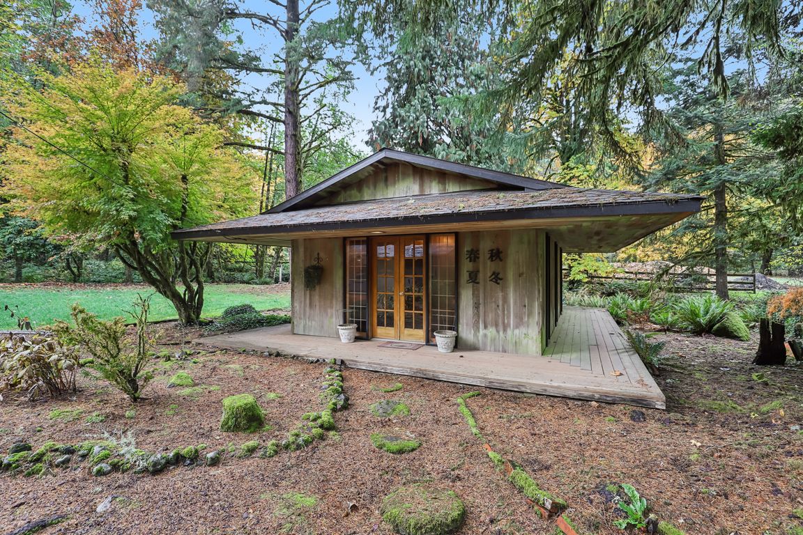 next background image