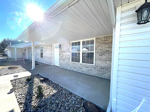 601 Heritage Ct Photo 1