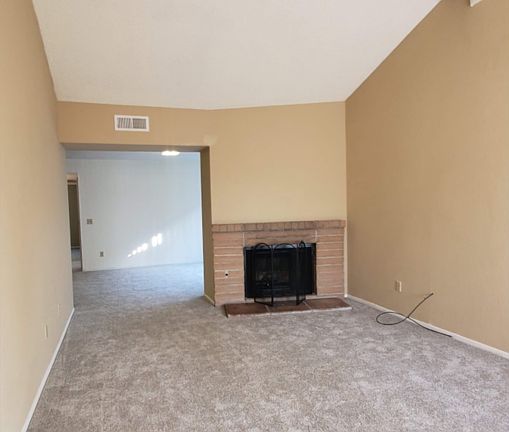 3rd image of 502B Hyacinth Ct