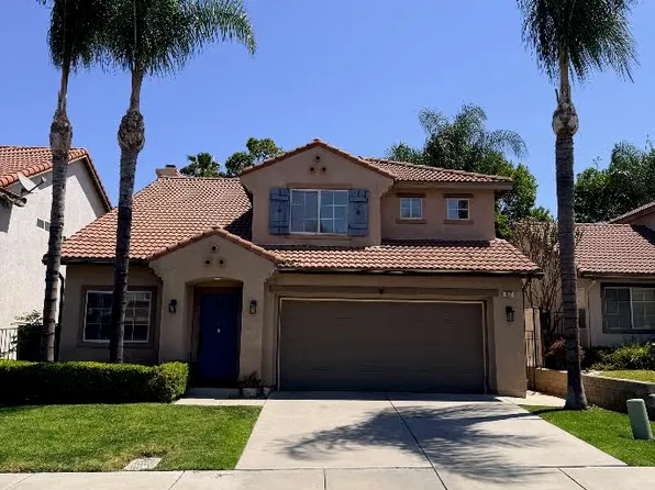 167 Englemann Dr, Corona, CA 92881