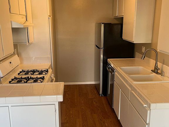 4th image of 6615 W 86th Pl #27-103