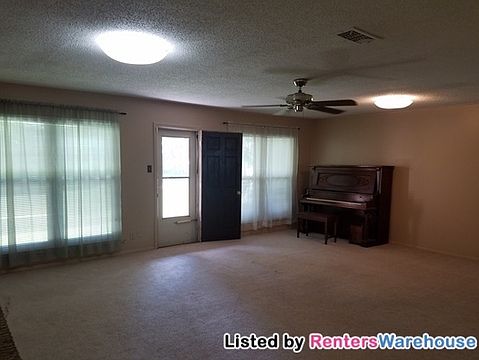 5th image of 1900 Knoxville Dr