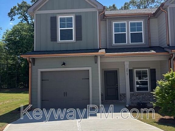 2nd image of 3015 Venetian Dr