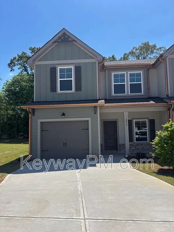 Building Photo - 3015 Venetian Dr