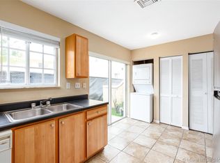 2066 NE 167th St #1, Miami, FL 33162