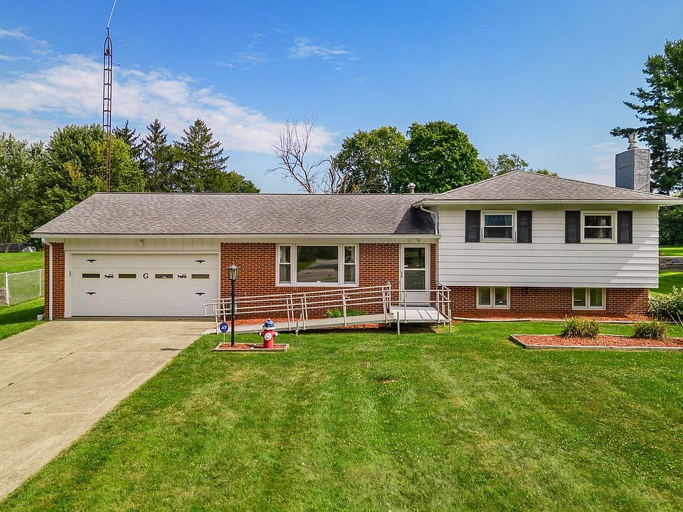 1st image of 2215 Haywood Dr