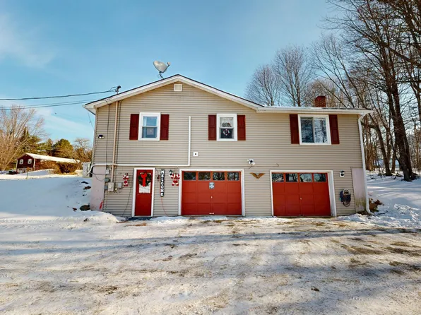 11 Highland Heights, Winthrop, ME 04364