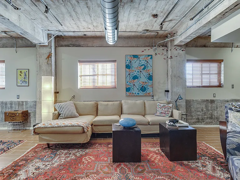 1209 N Harvey Ave #102 — Photo 44