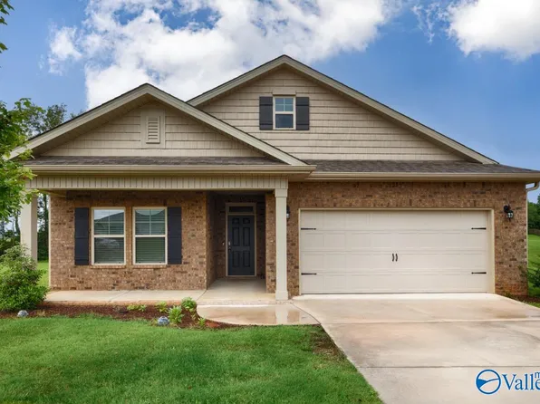 22910 Regent Dr, Athens, AL 35613